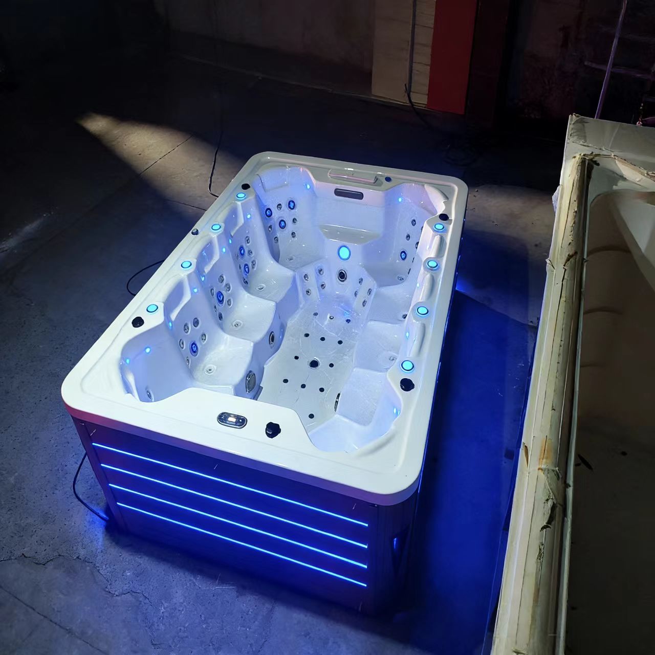 Гидромассажная ванна для 5–10  – обзор и цена Home Bathroom Jacuzzi