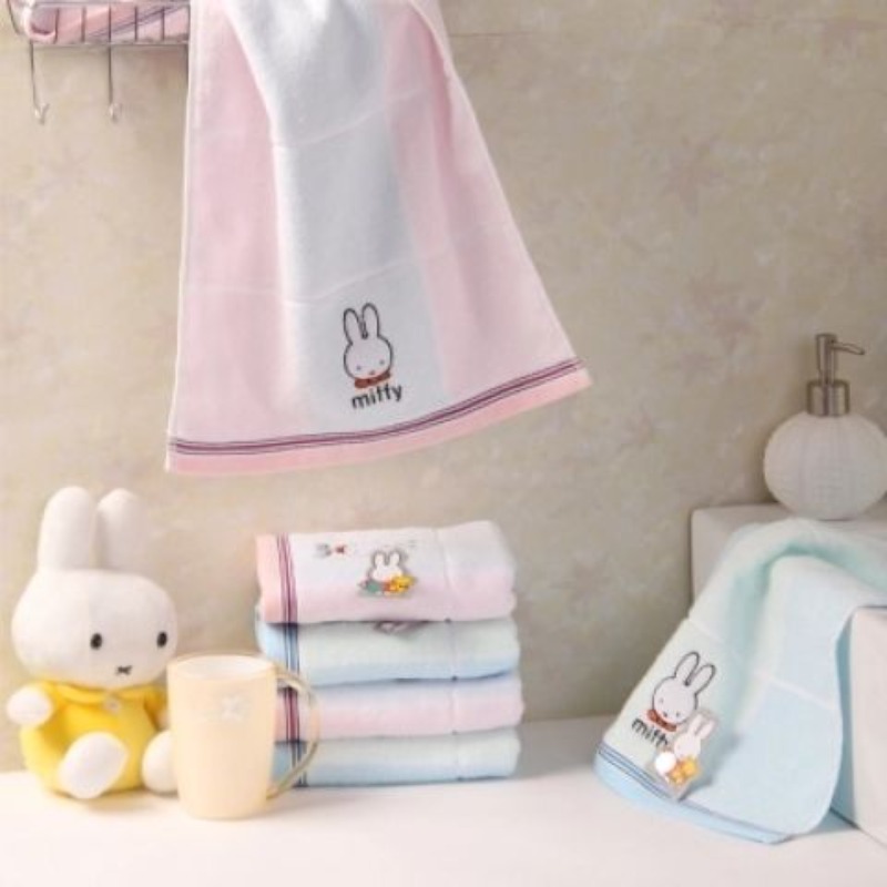 Полотенце для лица с изображен – обзор и цена Home Edit Bathroom